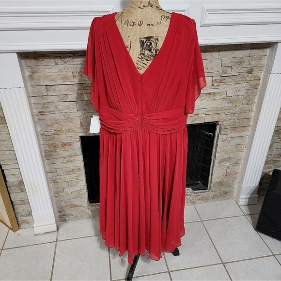 Ivy and Blu Red V-Neck detail waist flowy midi Party dress plus size 18W new! - Picture 2 of 8